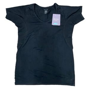 Knix Don’t Sweat It Tshirt NWT